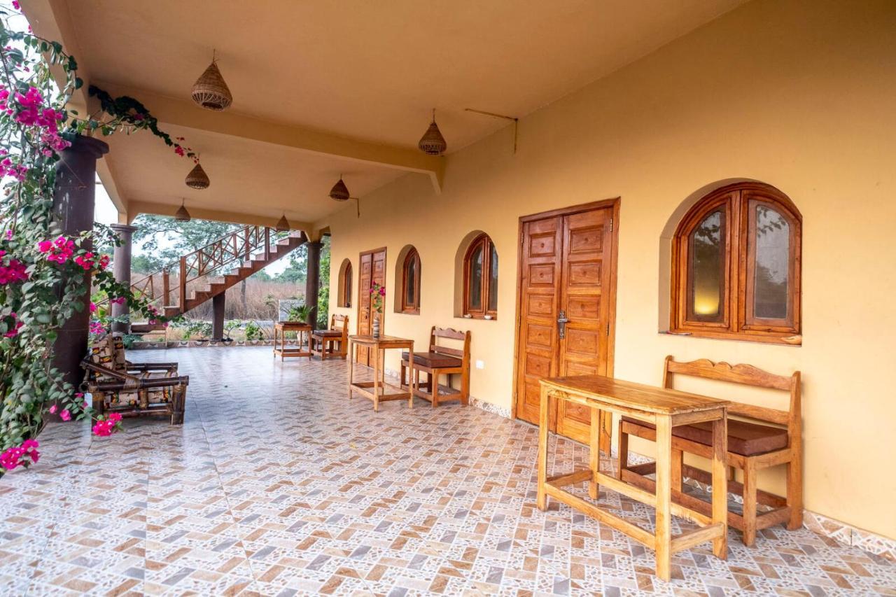 Mansa Musso Lodge Sanyang Esterno foto