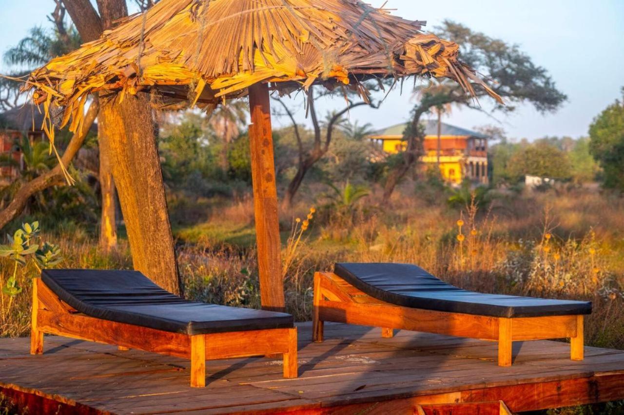 Mansa Musso Lodge Sanyang Esterno foto
